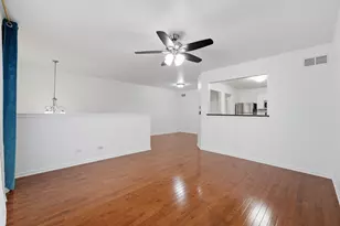 640 Four Seasons Blvd, Aurora, IL 60504 - Photo 10