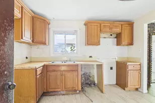 [Address not provided], Dolton, IL 60419 - Photo 6
