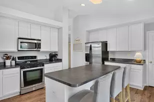 2264 Summerlin Dr, Aurora, IL 60503 - Photo 12