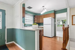 139 N Hager Ave, Barrington, IL 60010 - Photo 8