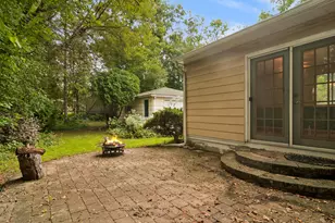 139 N Hager Ave, Barrington, IL 60010 - Photo 22