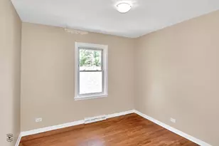 7803 S Champlain Ave, Chicago, IL 60619 - Photo 16