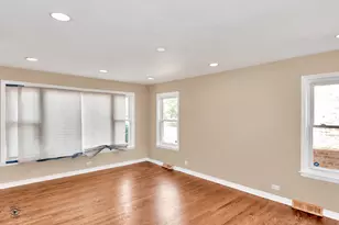 7803 S Champlain Ave, Chicago, IL 60619 - Photo 2