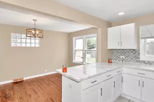 7803 S Champlain Ave, Chicago, IL 60619 - Photo 10