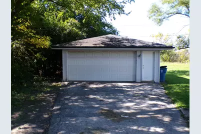 16614 Finch Avenue, Harvey, IL 60426 - Photo 2
