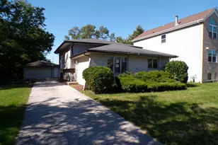 16614 Finch Ave, Harvey, IL 60426 - Photo 1