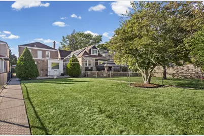 1737 N Sayre Avenue, Chicago, IL 60707 - Photo 12