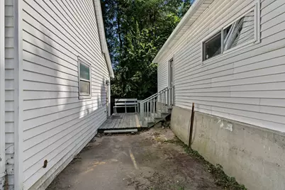 1212 W Olive Street, Bloomington, IL 61701 - Photo 24