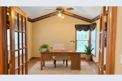 2460 Otter Creek Lane, Elgin, IL 60123 - Photo 2