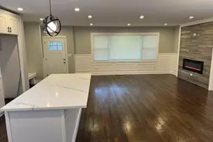 10115 S Indiana Ave, Chicago, IL 60628 - Photo 8