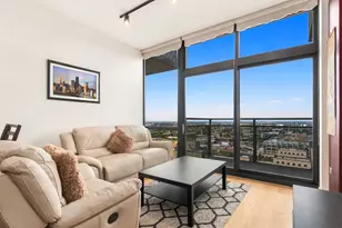 235 W Van Buren St, Chicago, IL 60605 - Photo 2