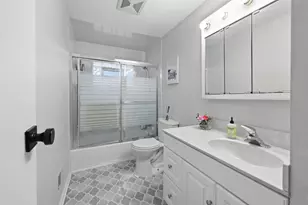 1419 Hampton Ln, Schaumburg, IL 60193 - Photo 14