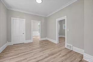 461 Franklin Blvd, Elgin, IL 60120 - Photo 4