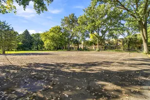 704 Dempster St, Mount Prospect, IL 60056 - Photo 24