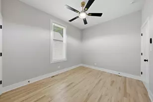 10546 S Ave J, Chicago, IL 60617 - Photo 16