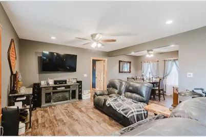 6528 Lilac Road, Clifton, IL 61727 - Photo 18