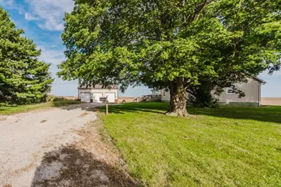 6528 Lilac Road, Clifton, IL 61727 - Photo 4