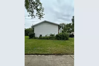 2727 Mitchell Drive, Woodridge, IL 60517 - Photo 6