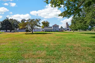 604 W Elm St, LeRoy, IL 61752 - Photo 42