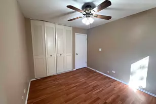2311 S Goebbert Road S, Arlington Heights, IL 60005 - Photo 8