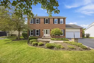 452 Spring Ridge Dr, Crystal Lake, IL 60012 - Photo 2