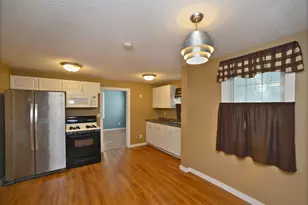 1609 Sycamore St, Ottawa, IL 61350 - Photo 6