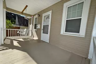 1609 Sycamore St, Ottawa, IL 61350 - Photo 2