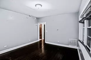 7723 S Constance Ave, Chicago, IL 60649 - Photo 6