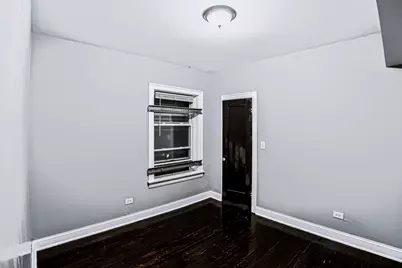 7723 S Constance Avenue, Chicago, IL 60649 - Photo 8