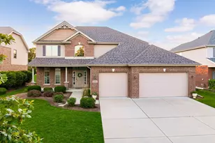 9040 Witham Ln, Woodridge, IL 60517 - Photo 2