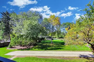 1415 E Central Rd, Arlington Heights, IL 60005 - Photo 16