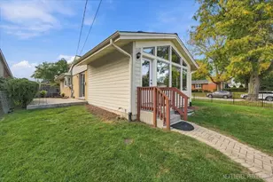 331 E View St, Lombard, IL 60148 - Photo 4