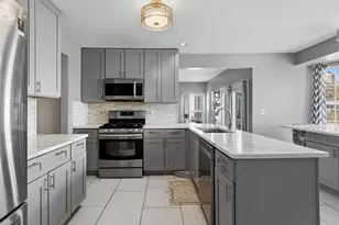 909 Brompton Cir, Bolingbrook, IL 60440 - Photo 6
