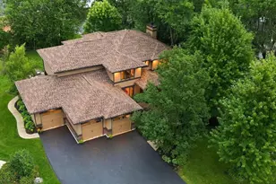 1335 Eastcanton Dr, Deerfield, IL 60015 - Photo 2