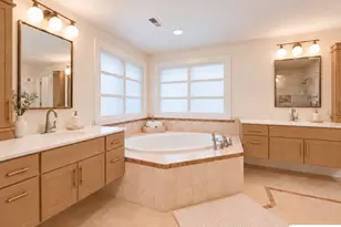 1335 Eastcanton Dr, Deerfield, IL 60015 - Photo 32