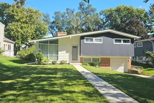 567 S Lewis Ave, Lombard, IL 60148 - Photo 1