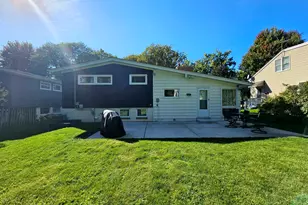 567 S Lewis Ave, Lombard, IL 60148 - Photo 2