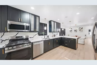 8257 S Blackstone Avenue, Chicago, IL 60619 - Photo 14