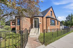 8257 S Blackstone Ave, Chicago, IL 60619 - Photo 2