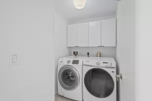 807 Davis St, Evanston, IL 60201 - Photo 12