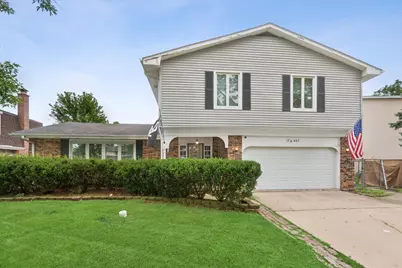 17W467 Portsmouth Drive, Darien, IL 60561 - Photo 2