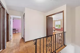 17W467 Portsmouth Dr, Darien, IL 60561 - Photo 20