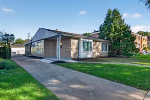 1627 S 56th Ct, Cicero, IL 60804 - Photo 2