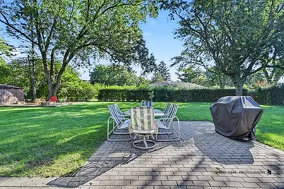 907 Sherwood Drive, Prospect Heights, IL 60070 - Photo 32