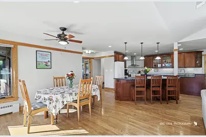 907 Sherwood Drive, Prospect Heights, IL 60070 - Photo 8