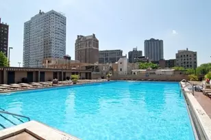 655 W Irving Park Rd, Chicago, IL 60613 - Photo 8