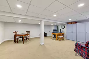 2098 Creekside Dr, Wheaton, IL 60189 - Photo 24