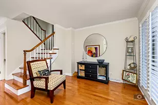 2098 Creekside Dr, Wheaton, IL 60189 - Photo 6