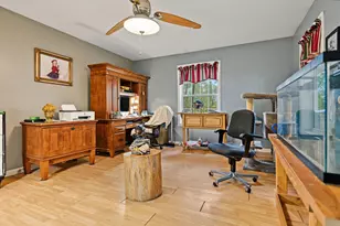 9360 Forest Creek Ln, Bloomington, IL 61705 - Photo 18