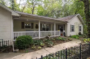 9360 Forest Creek Ln, Bloomington, IL 61705 - Photo 6